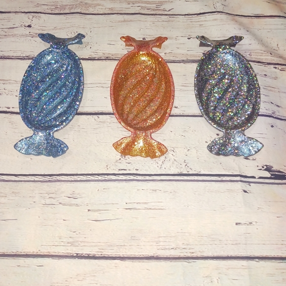 Acrylic handmade candy, key, or trinket dish! This is for the ORANGE DISH. - Picture 2 of 6